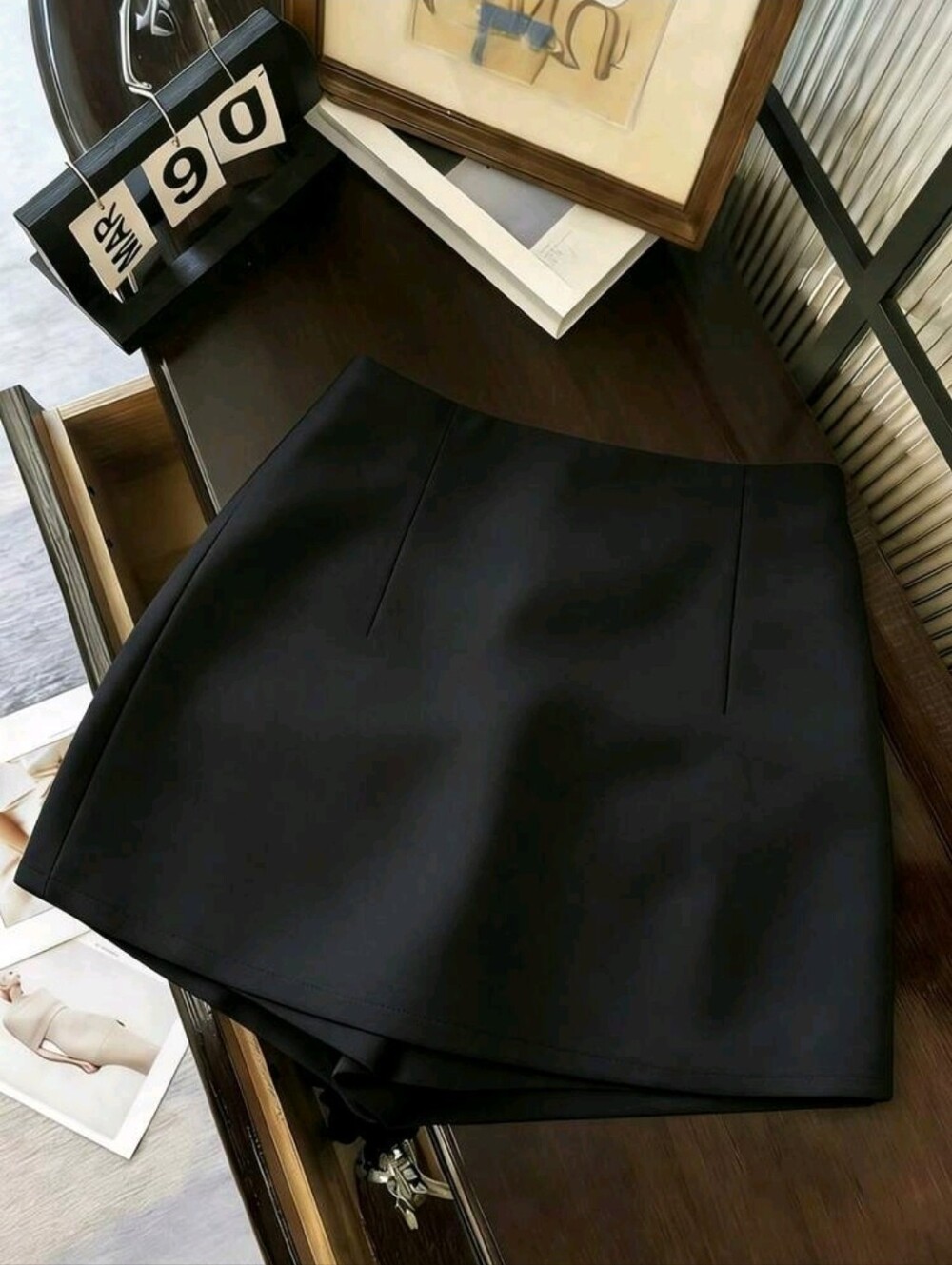 Franclia Metal Button Design Split Hem Skorts - Picture 2 of 5